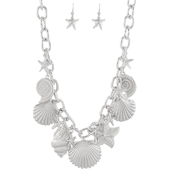 Starfish & Seashell Pendant Chain Necklace Set - Picture 3 of 3